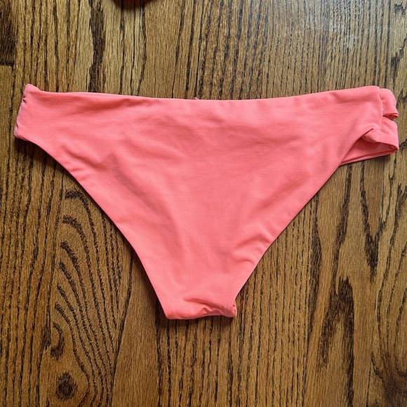 L Space Bright Orange Pink Coral Bikini Tie Top & Bottom S/M - Picture 6 of 11